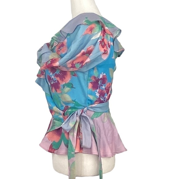 ADELYN RAE MAISY, NEW WITH TAGS, FLORAL WRAP BLOUSE - Picture 3 of 8